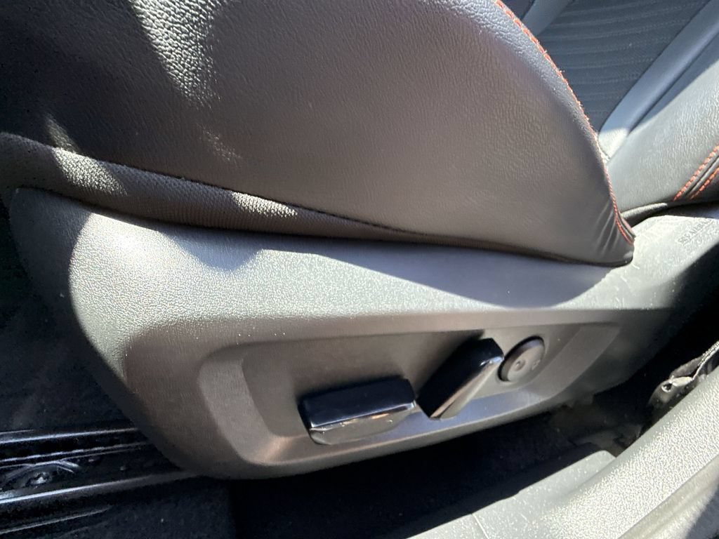 Used 2025 Nissan Rogue SV w/ Rock Creek Premium Package AWD/4WD image 18