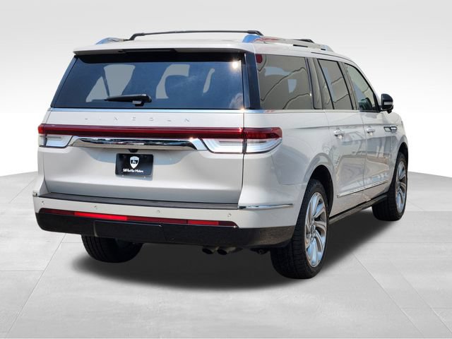 Certified 2023 Lincoln Navigator L Reserve AWD/4WD image 9