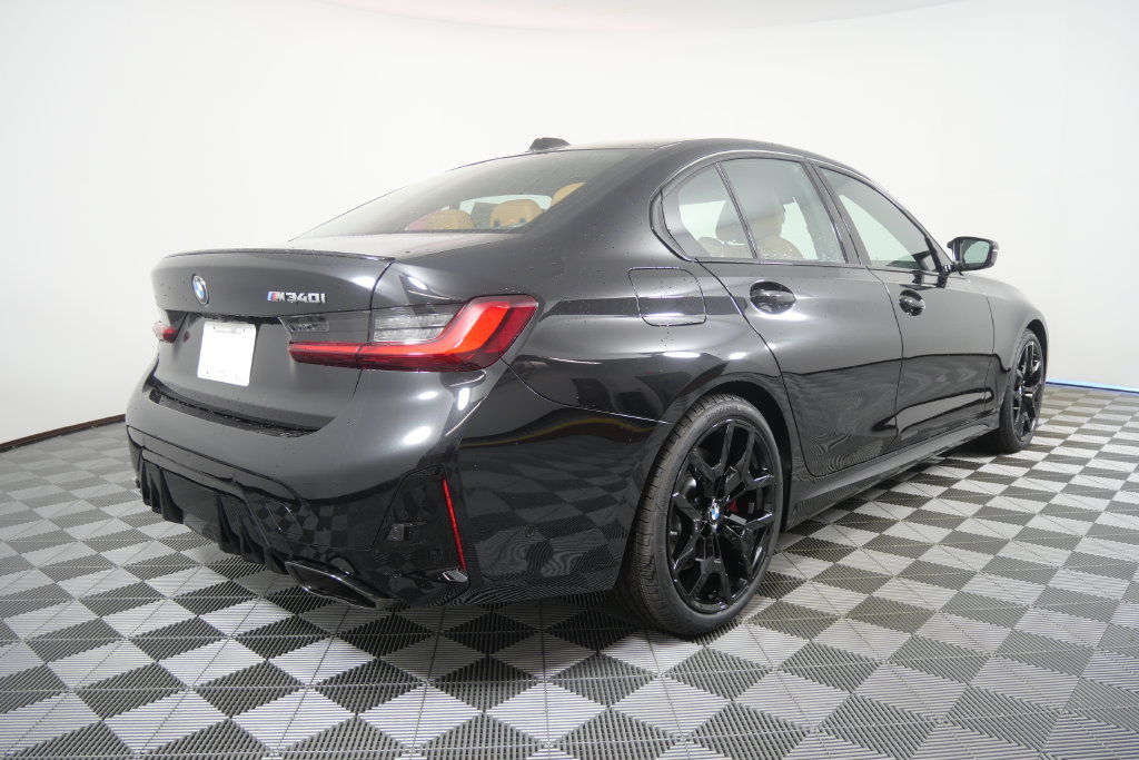 New 2026 BMW M340i RWD image 4