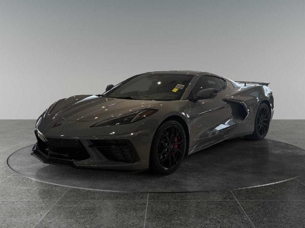 Used 2025 Chevrolet Corvette Stingray Preferred Cpe w/ Z51 Performance Package RWD image 4
