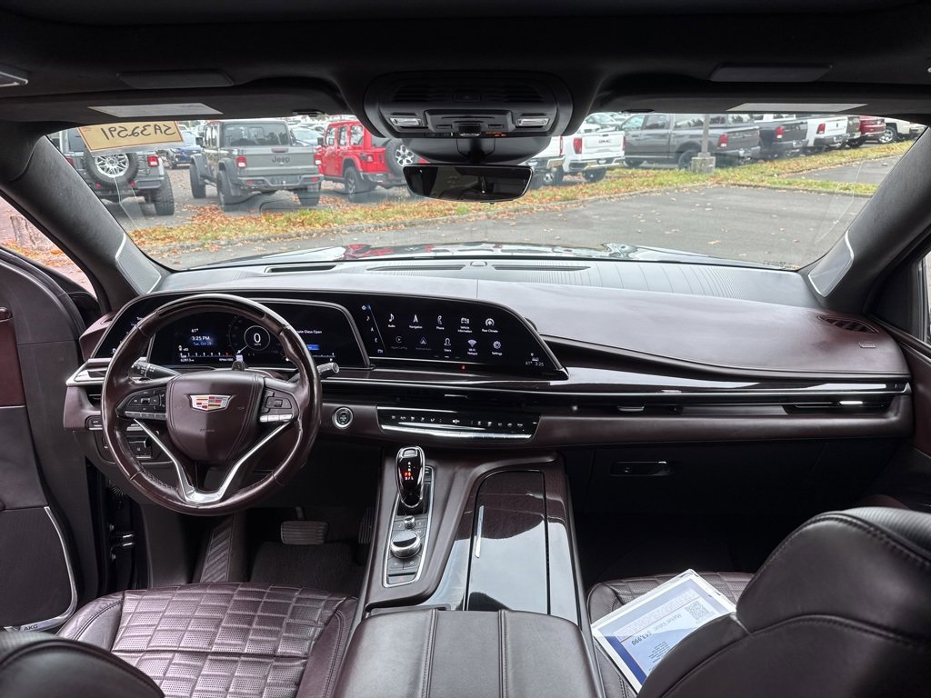 Used 2022 Cadillac Escalade ESV Premium Luxury Platinum image 29