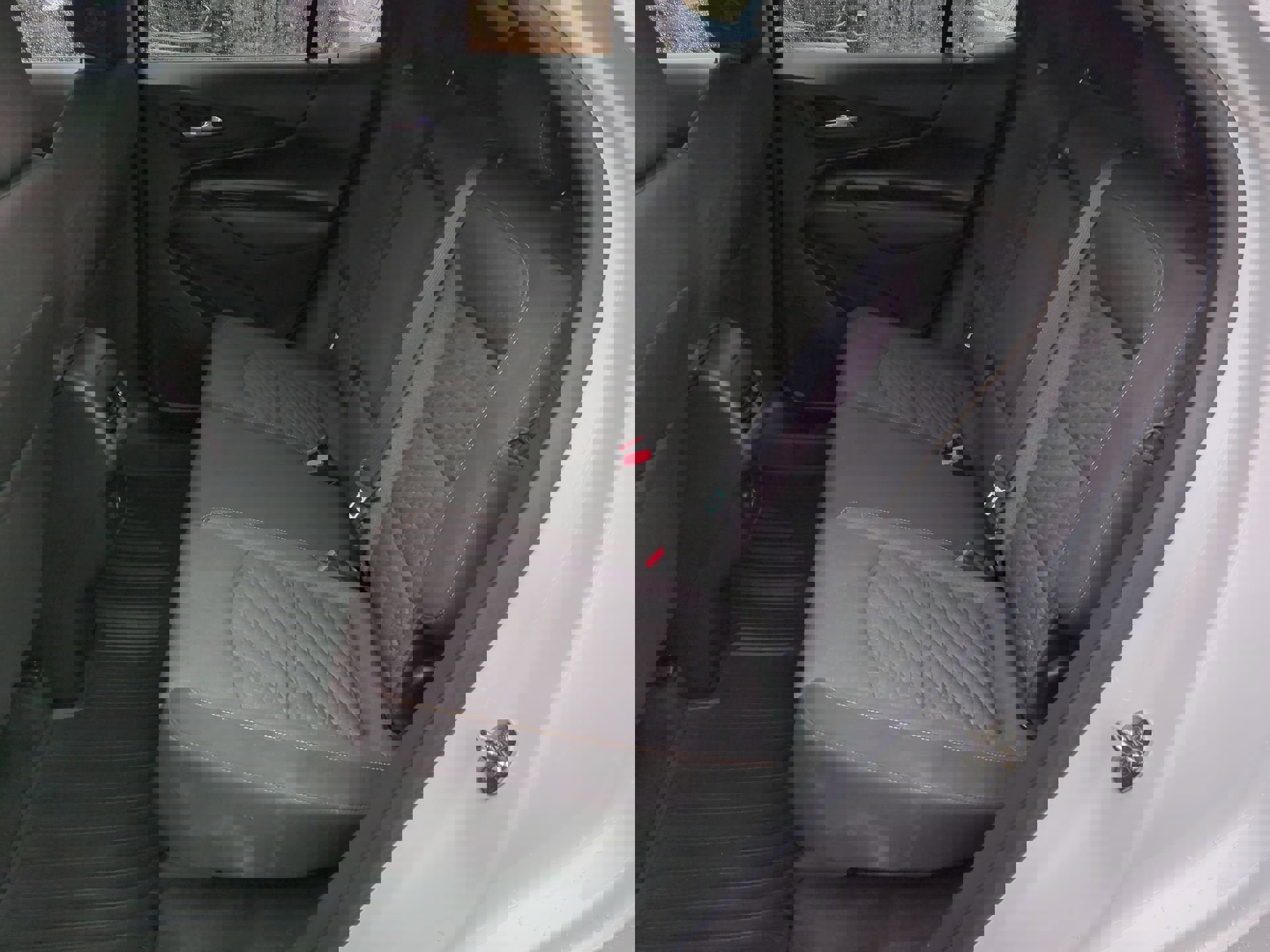 Certified 2019 Chevrolet Equinox LT w/ LPO, Blackout Package image 24