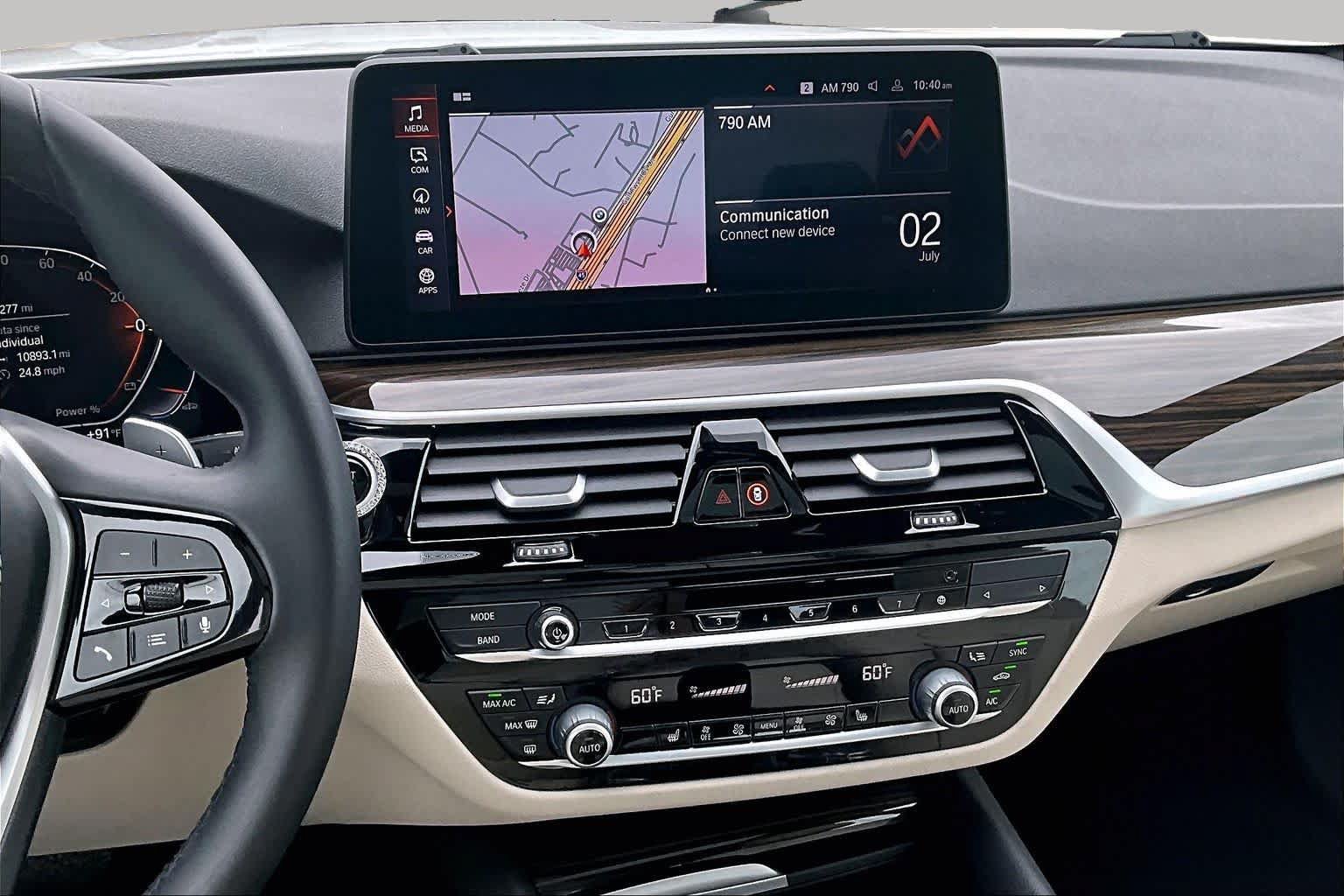Used 2021 BMW 540i w/ Premium Package RWD image 6