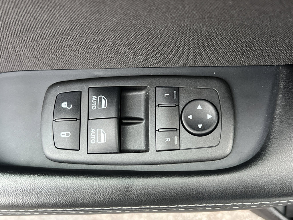 Used 2022 Dodge Challenger R/T w/ Blacktop Package image 12