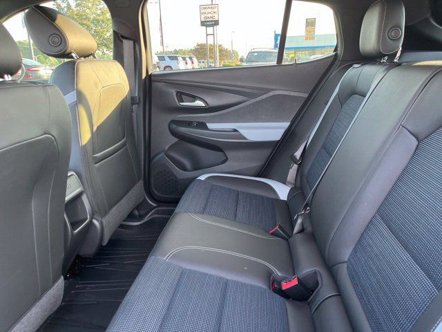 Used 2025 Buick Envista Preferred w/ Convenience I Package FWD image 11