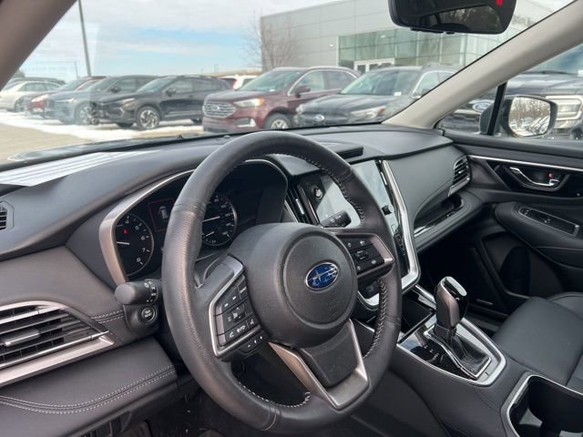 Used 2025 Subaru Outback Limited image 11