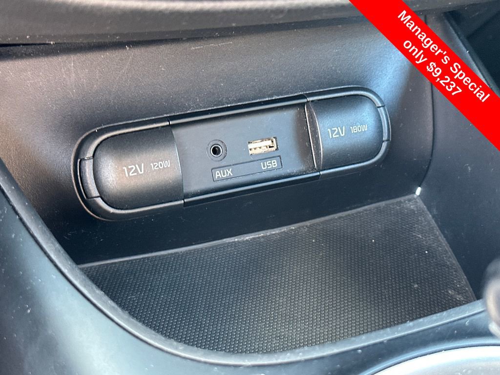 Used 2016 Kia Soul + image 22