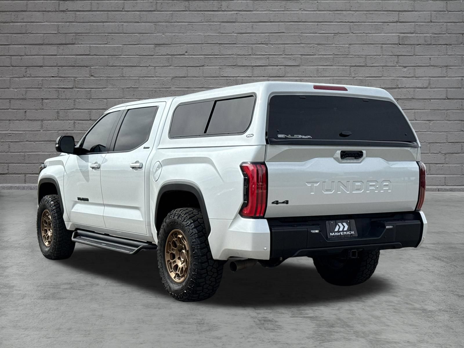 Used 2024 Toyota Tundra Limited AWD/4WD image 5