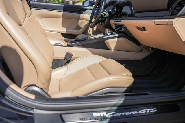 Used 2024 Porsche 911 Cabriolet image 36