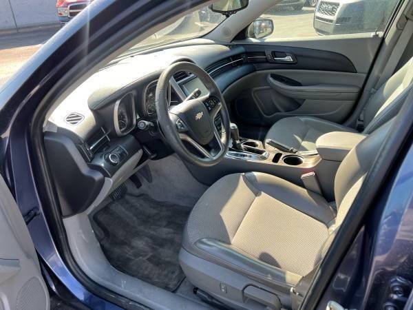 Used 2014 Chevrolet Malibu LT FWD image 10
