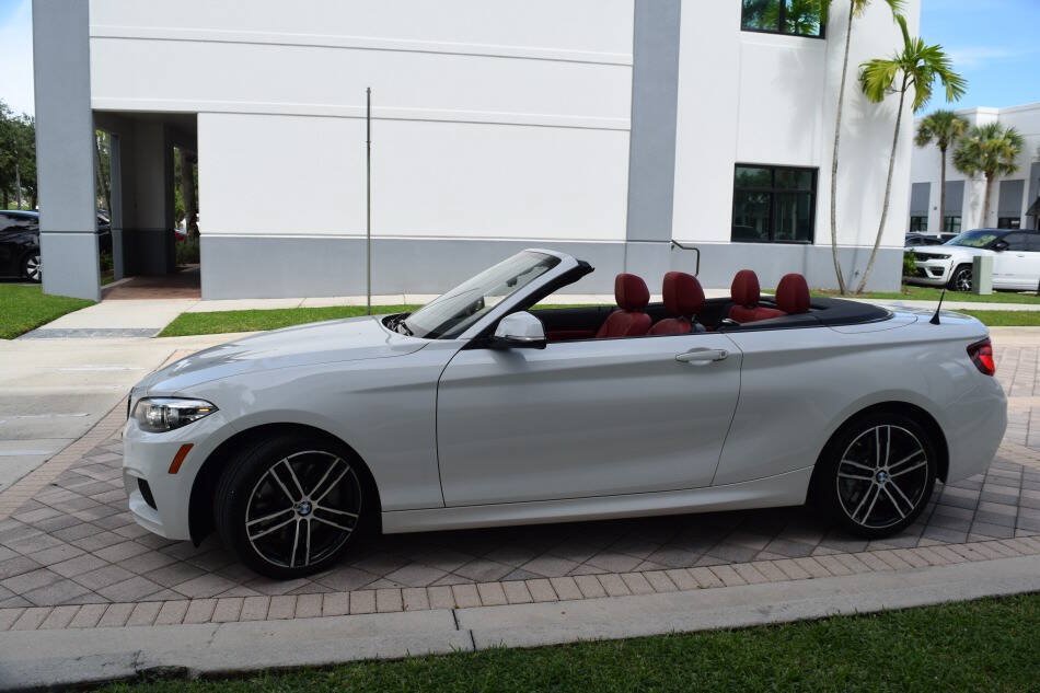 Used 2021 BMW 230i xDrive Convertible AWD/4WD image 37