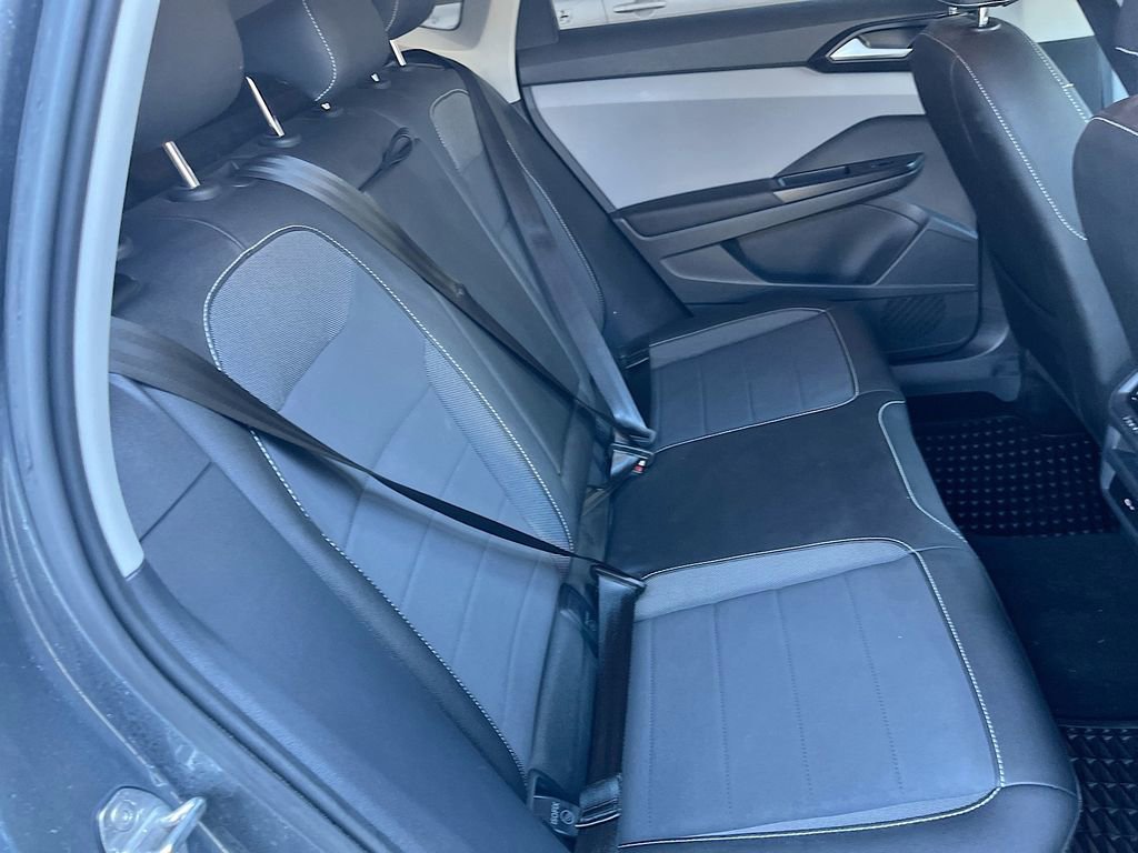 Used 2023 Volkswagen Taos SE image 27