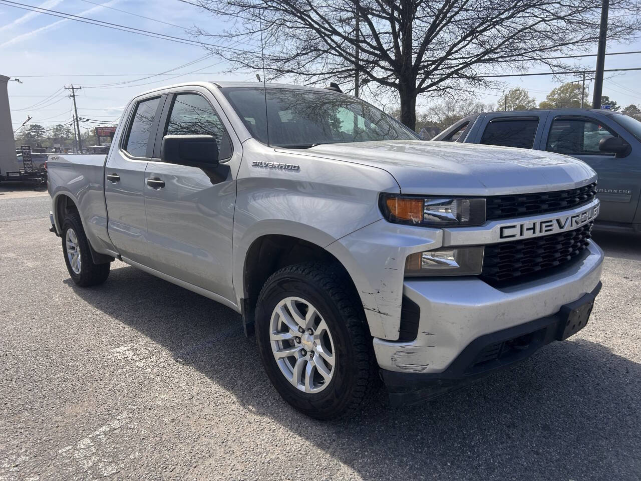 Used 2021 Chevrolet Silverado 1500 Custom AWD/4WD image 2