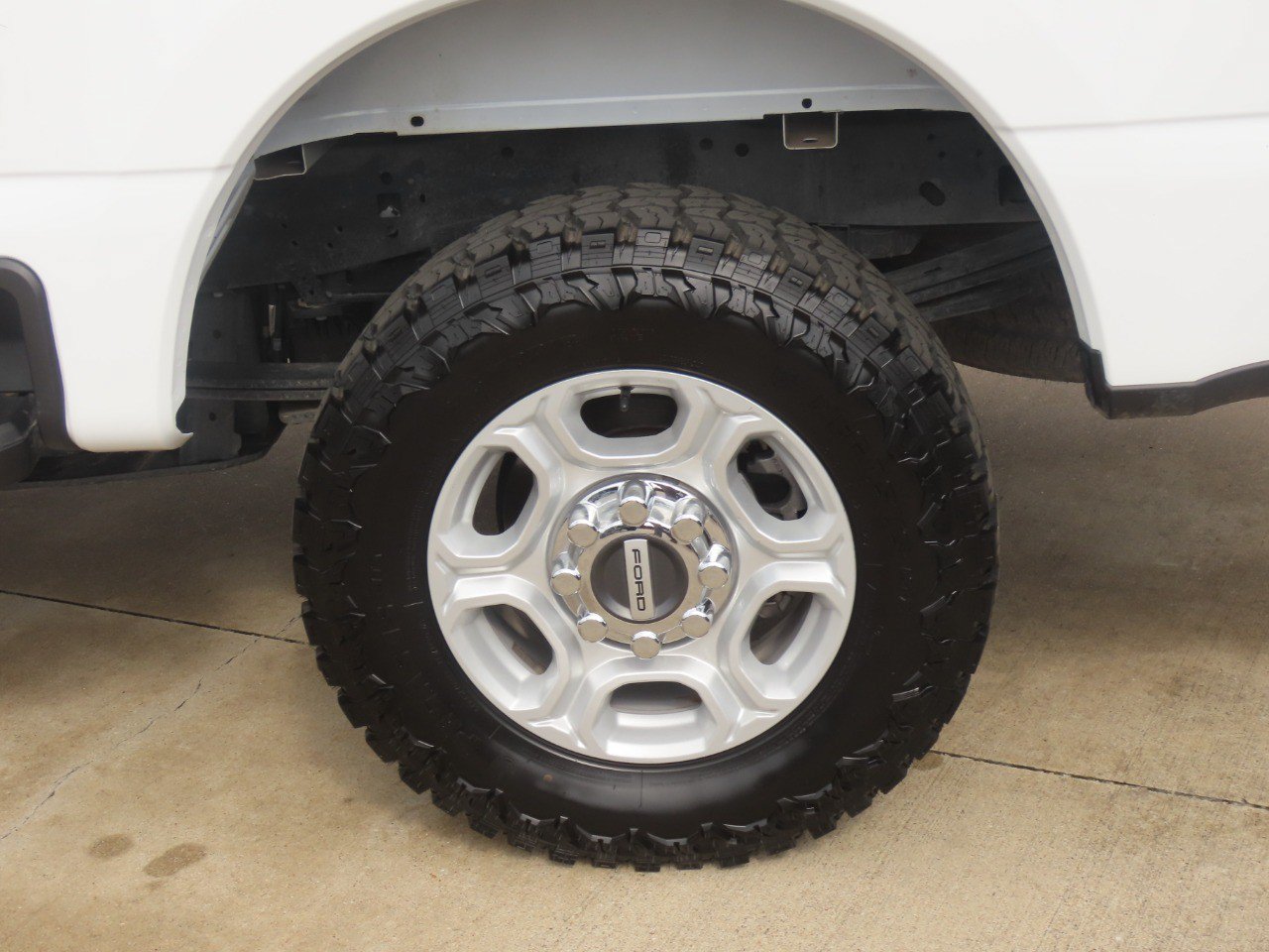 Used 2025 Ford F250 XLT w/ FX4 Off-Road Package AWD/4WD image 17