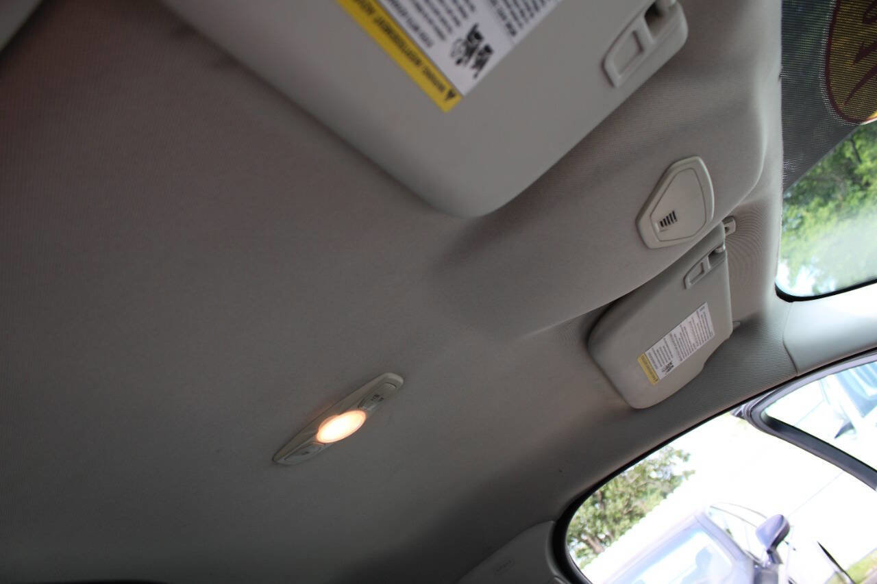 Used 2016 Ford Focus SE image 38