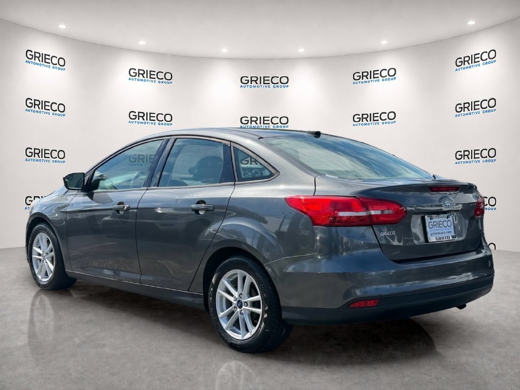 Used 2017 Ford Focus SE FWD image 4