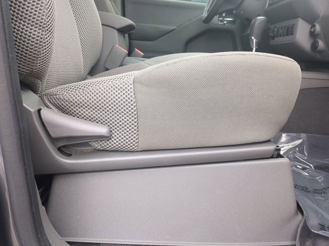 Certified 2021 Nissan Frontier SV w/ Midnight Edition Floor Mats AWD/4WD image 42