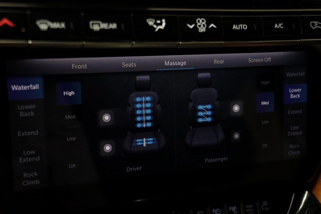 Used 2024 Jeep Grand Wagoneer L Series III image 13