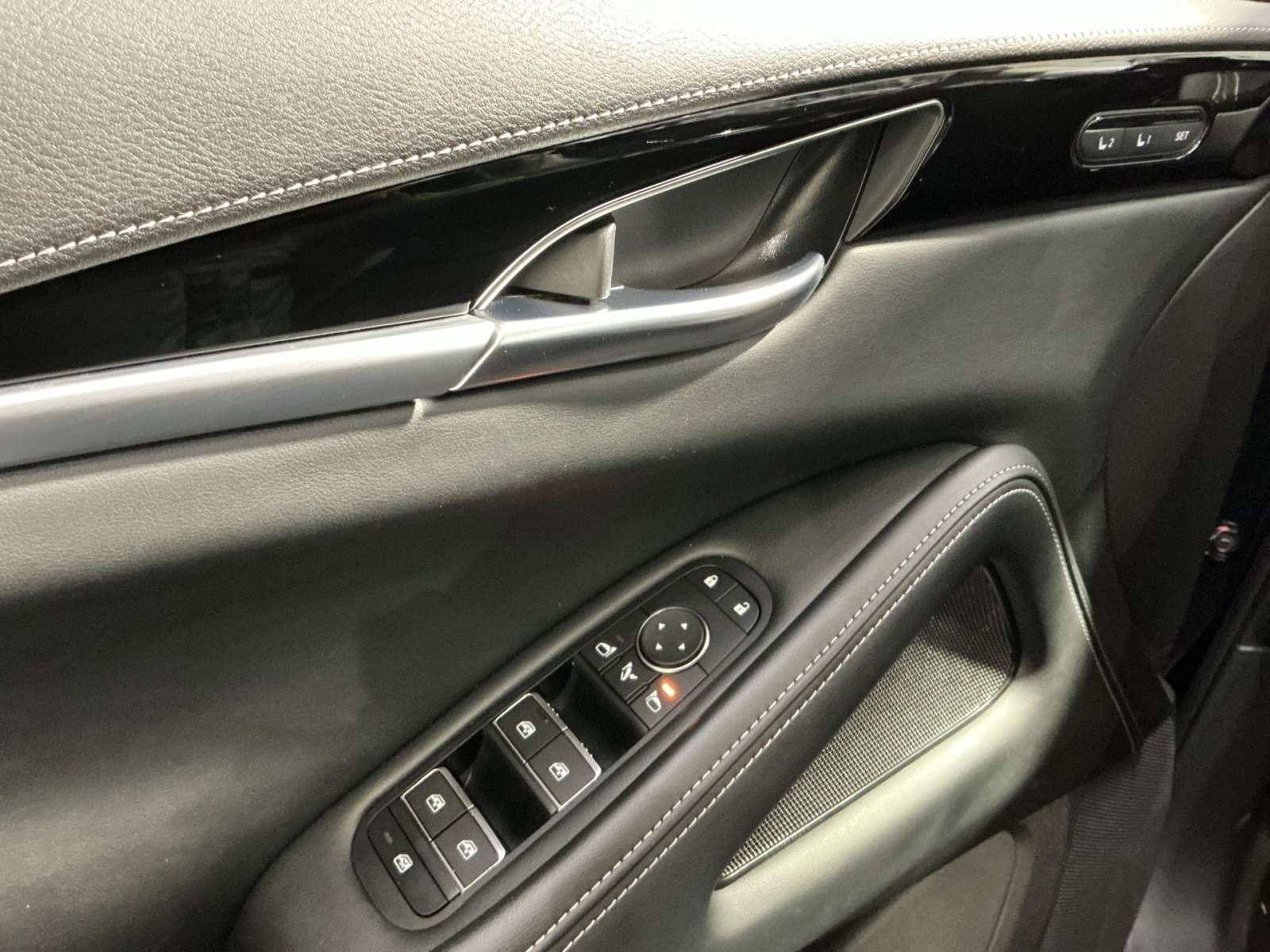 Used 2025 INFINITI QX60 Pure image 23