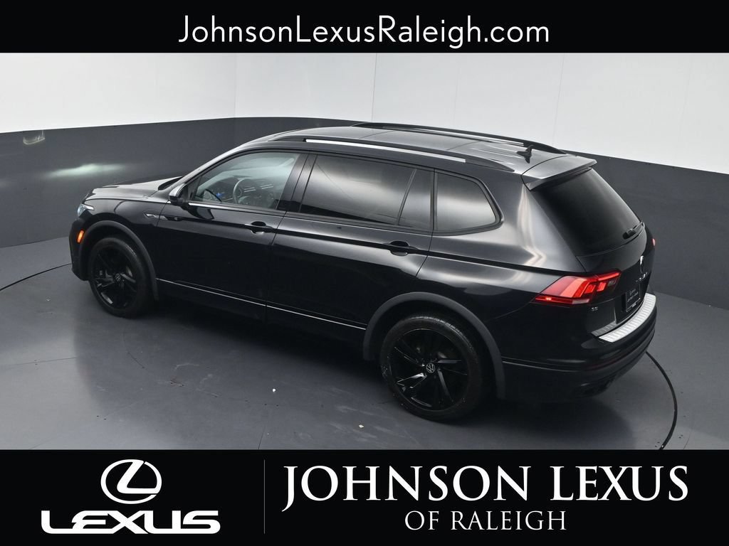 Used 2024 Volkswagen Tiguan SE R-Line FWD image 21
