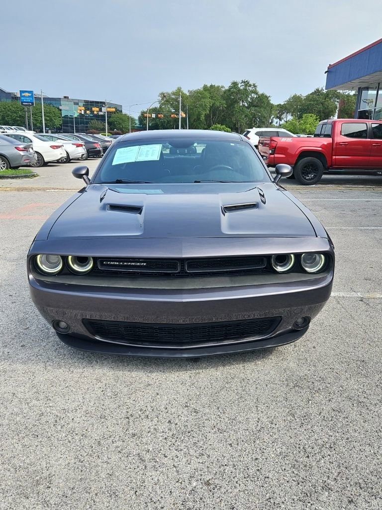 Used 2016 Dodge Challenger SXT Plus RWD image 2