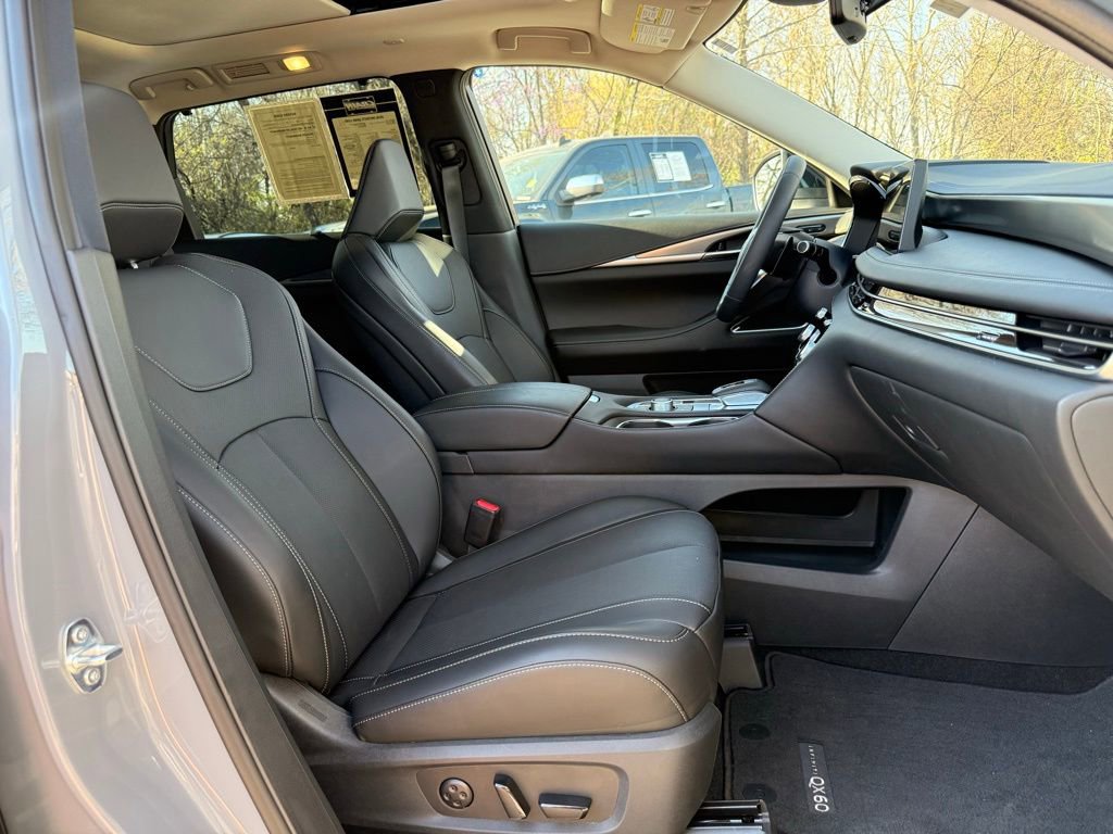 Used 2026 INFINITI QX60 Luxe w/ Cargo Package AWD/4WD image 44