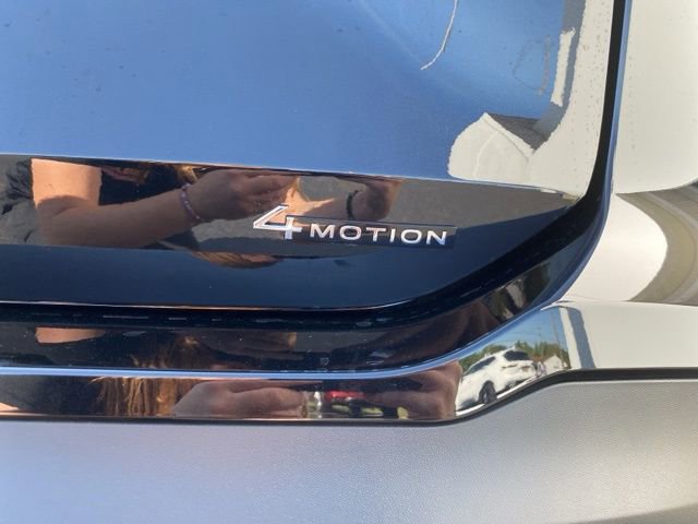 New 2025 Volkswagen Tiguan SE image 17