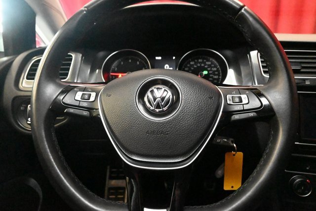 Used 2019 Volkswagen Golf Alltrack S image 12