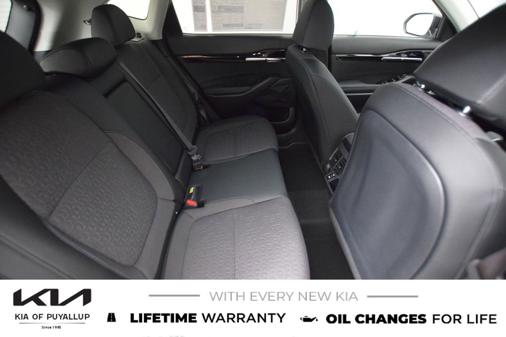 New 2026 Kia Seltos S image 14