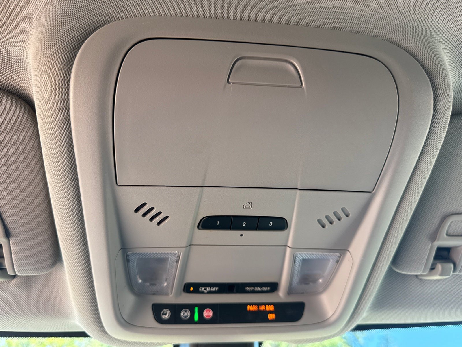 Used 2019 Chevrolet Equinox LT FWD image 26