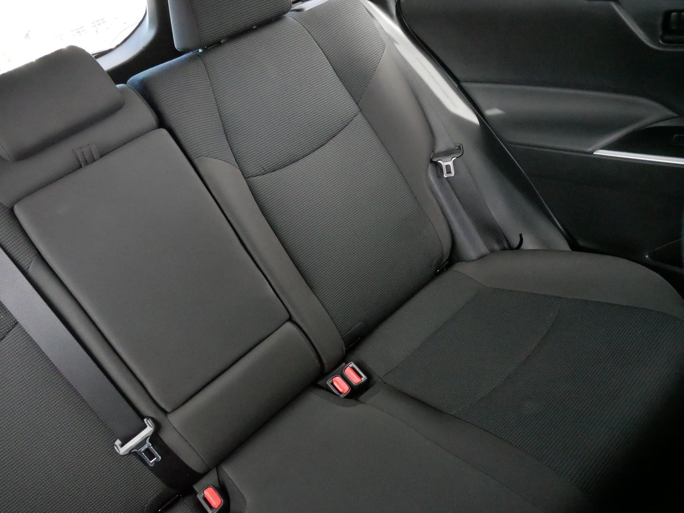 Used 2025 Toyota RAV4 LE AWD/4WD image 14