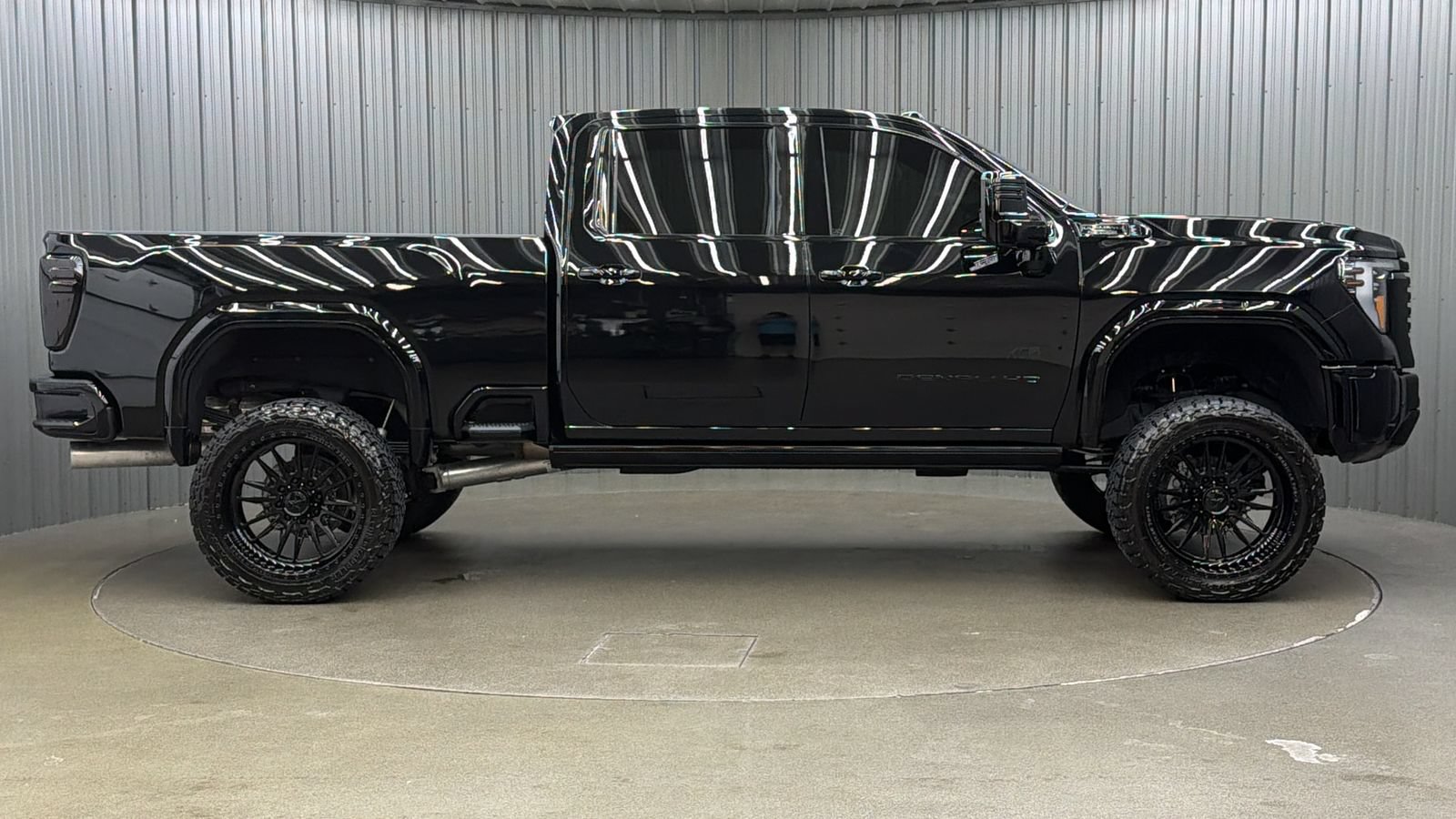 Used 2026 GMC Sierra 3500 Denali Ultimate AWD/4WD image 6