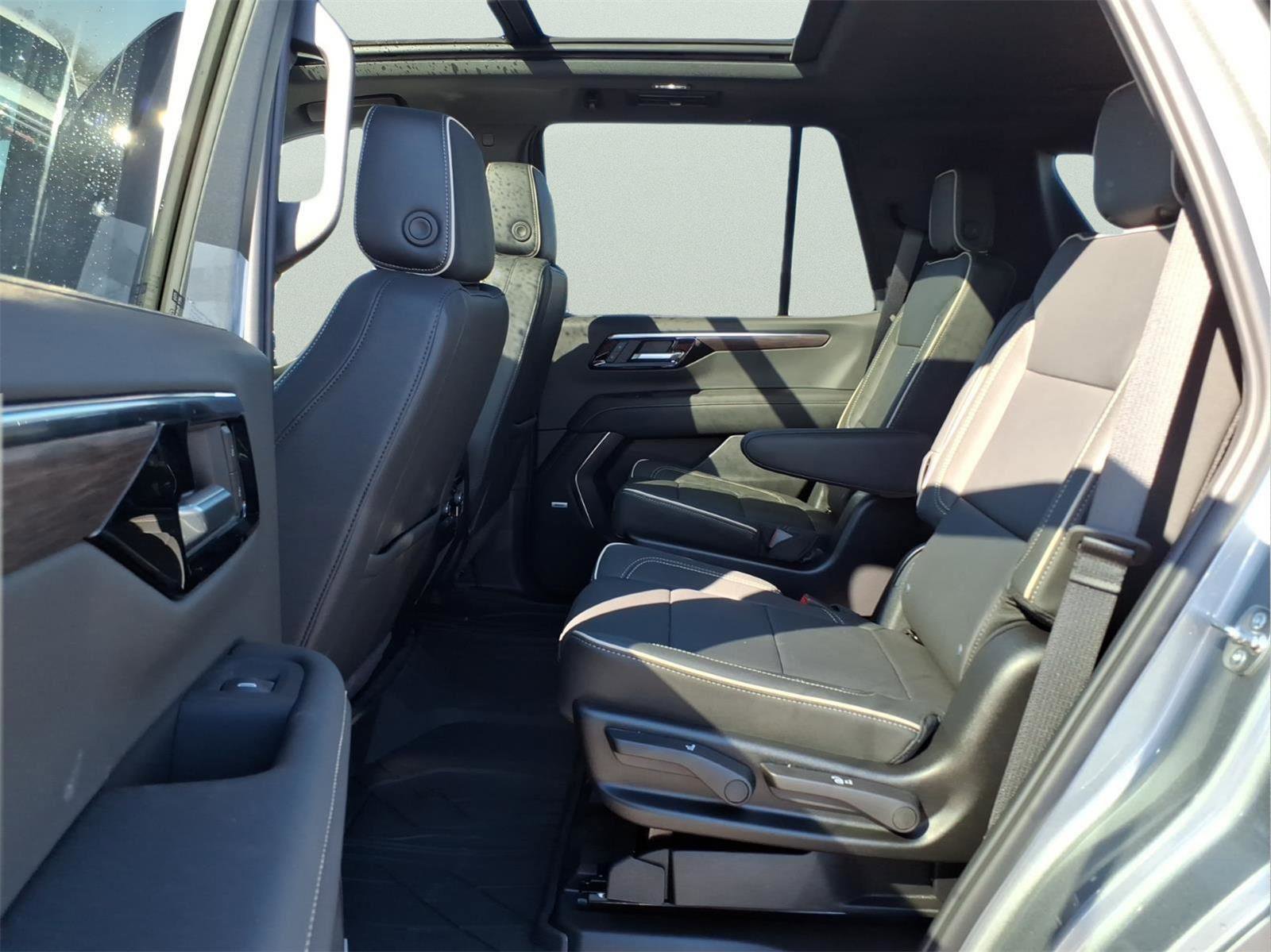 New 2026 Chevrolet Tahoe Premier w/ Sun And Tow Package image 9