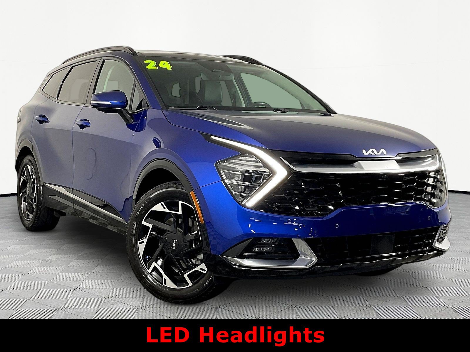 Used 2024 Kia Sportage SX AWD/4WD image 3