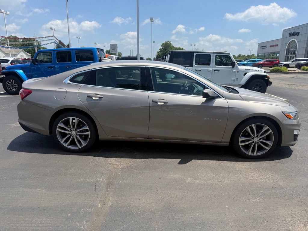 Used 2024 Chevrolet Malibu LT FWD image 2