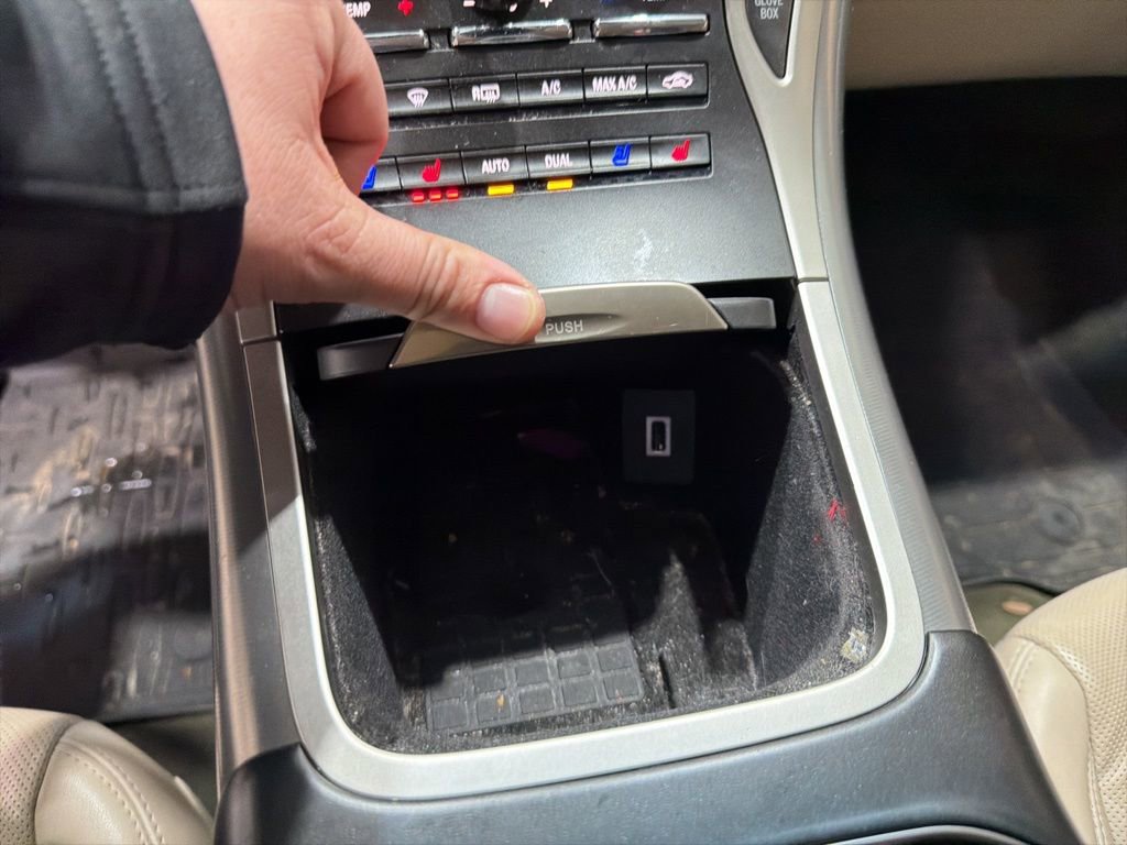 Used 2020 Lincoln Nautilus Reserve w/ Equipment Group 201A image 18