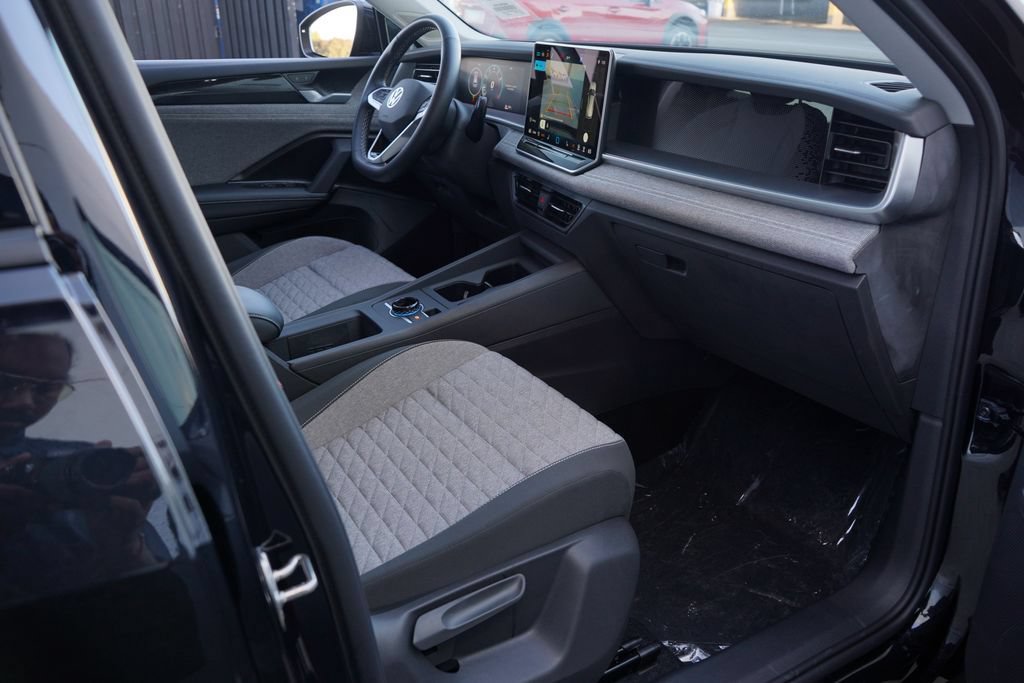 New 2026 Volkswagen Tiguan S FWD image 30
