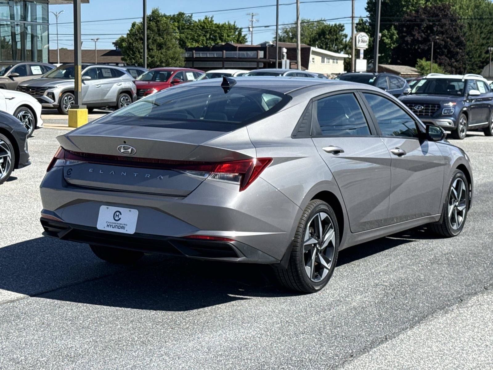 Used 2023 Hyundai Elantra SEL w/ Convenience Package FWD image 25