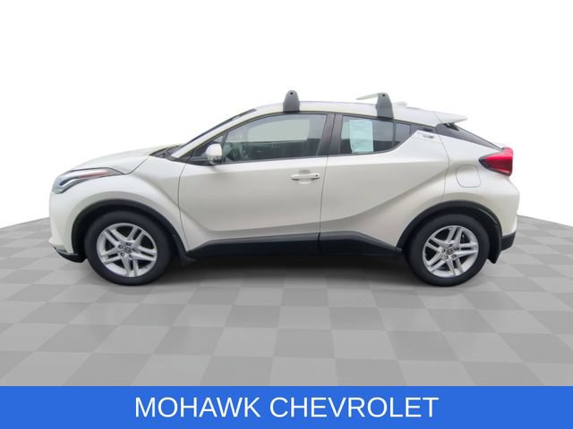 Used 2021 Toyota C-HR LE FWD image 5