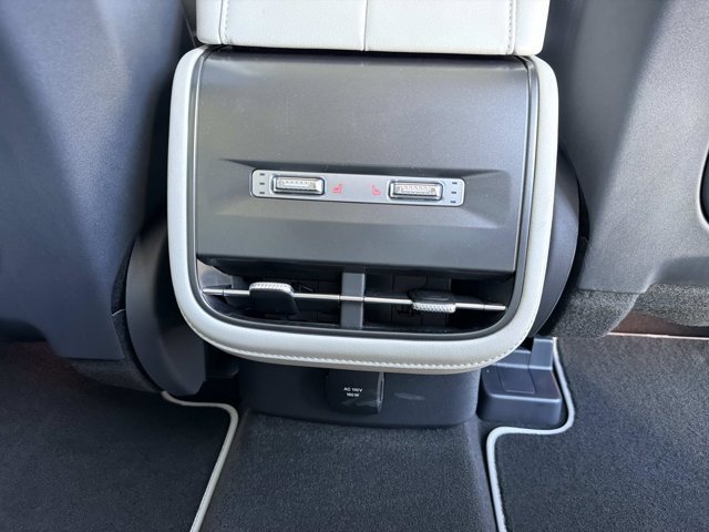 New 2026 Lincoln Nautilus Reserve AWD/4WD image 23