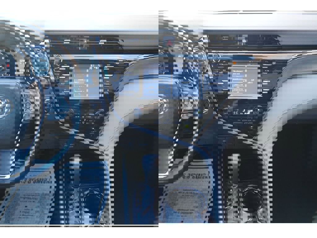 Used 2019 Toyota Camry SE w/ Convenience Package image 13