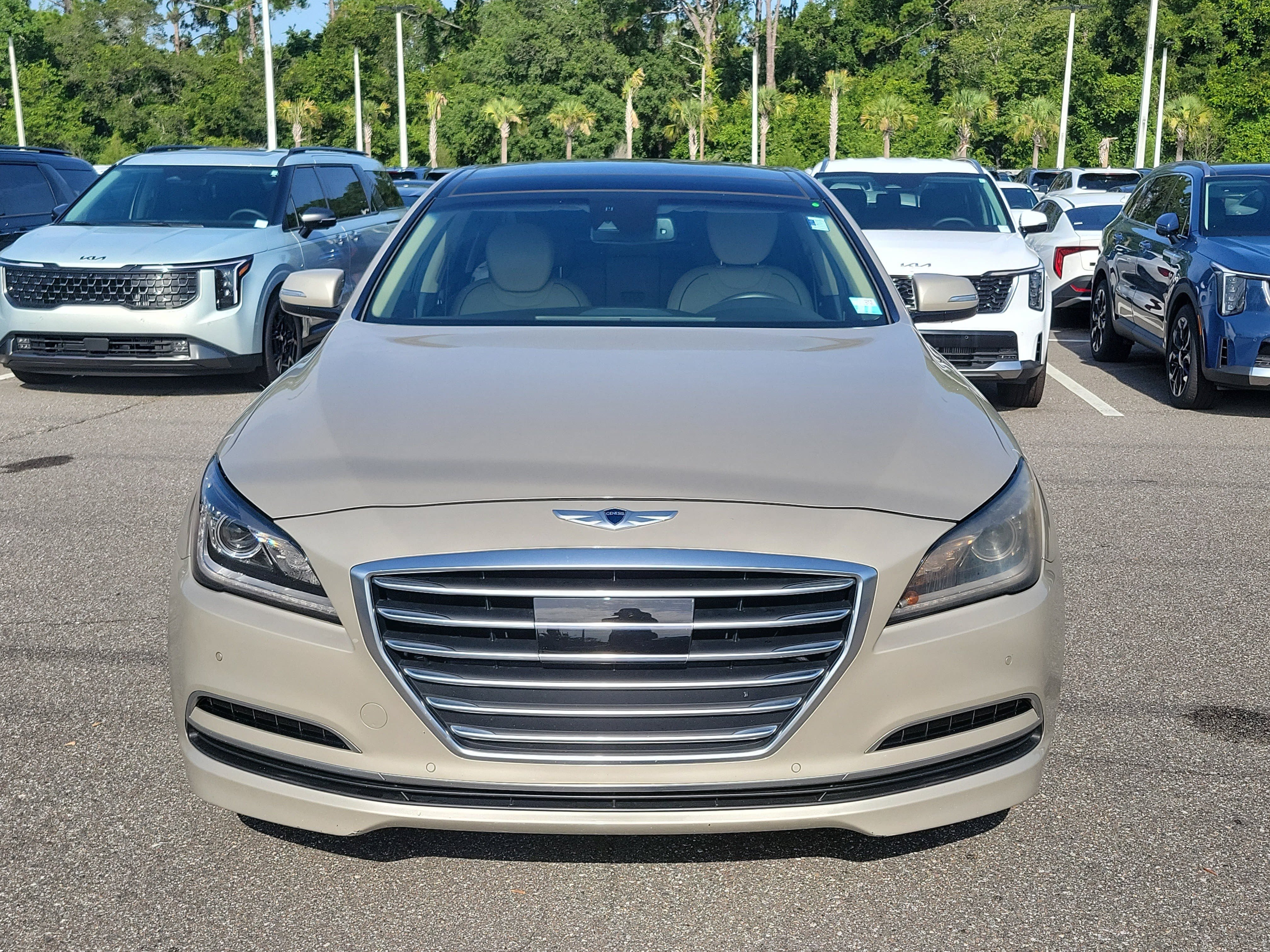 Used 2015 Hyundai Genesis 3.8 w/ Option Group 03 RWD image 2
