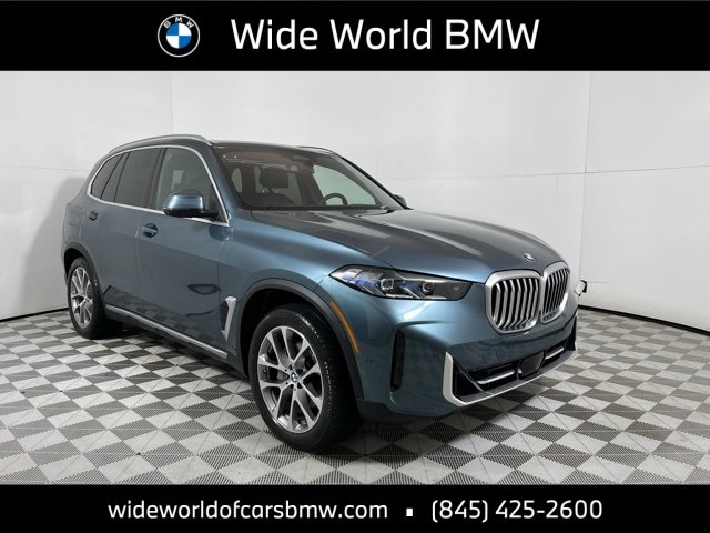 Used 2024 BMW X5 xDrive40i w/ Premium Package image 1