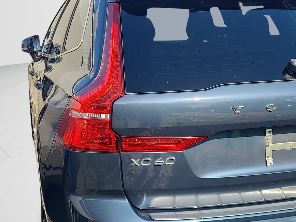 Used 2021 Volvo XC60 T5 Inscription w/ Advanced Package AWD/4WD image 9
