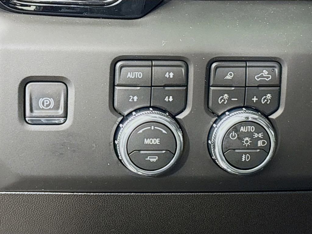 New 2026 GMC Sierra 2500 AT4X image 10