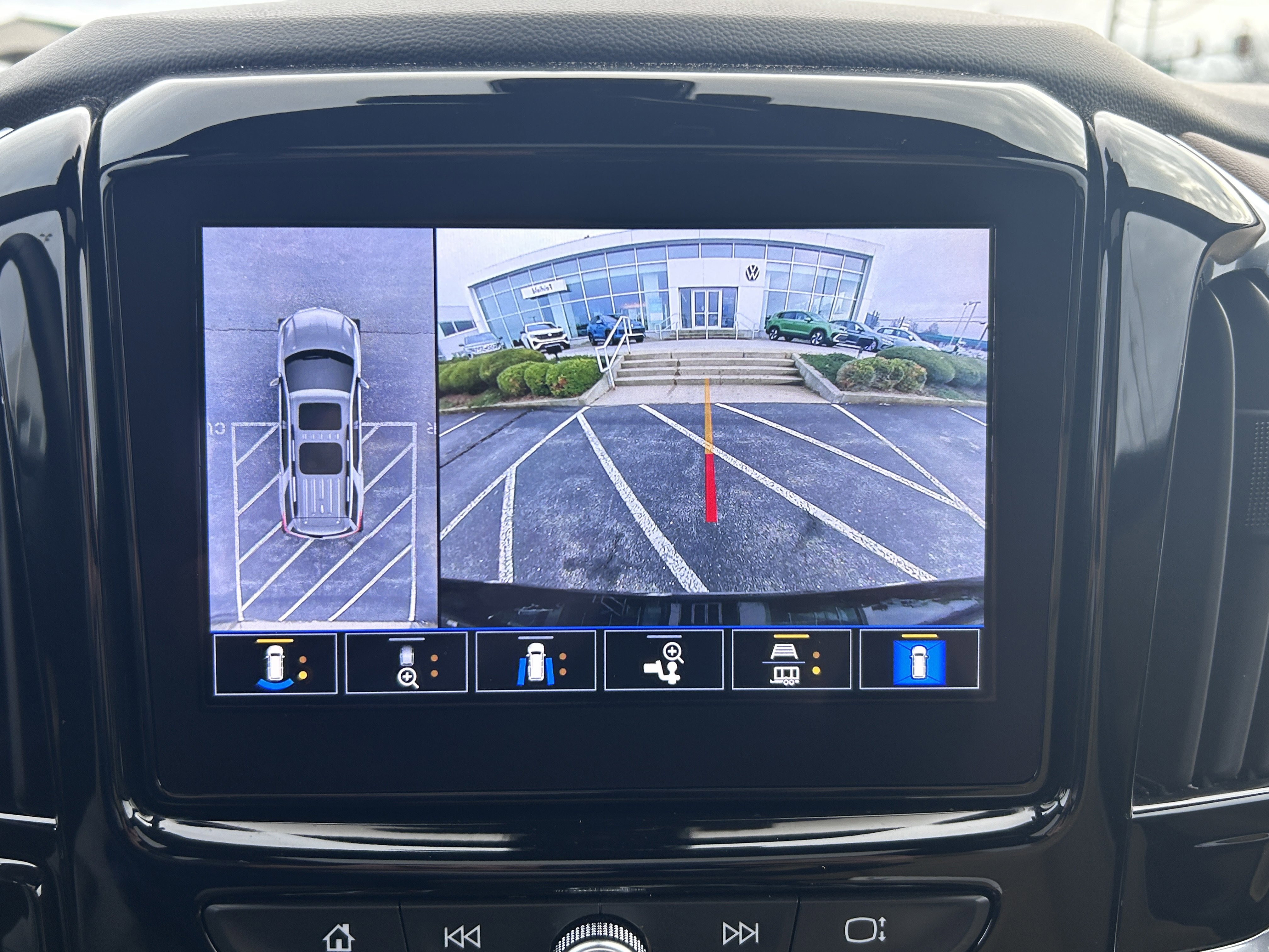 Used 2022 Chevrolet Traverse Premier w/ LPO, Floor Liner Package image 14