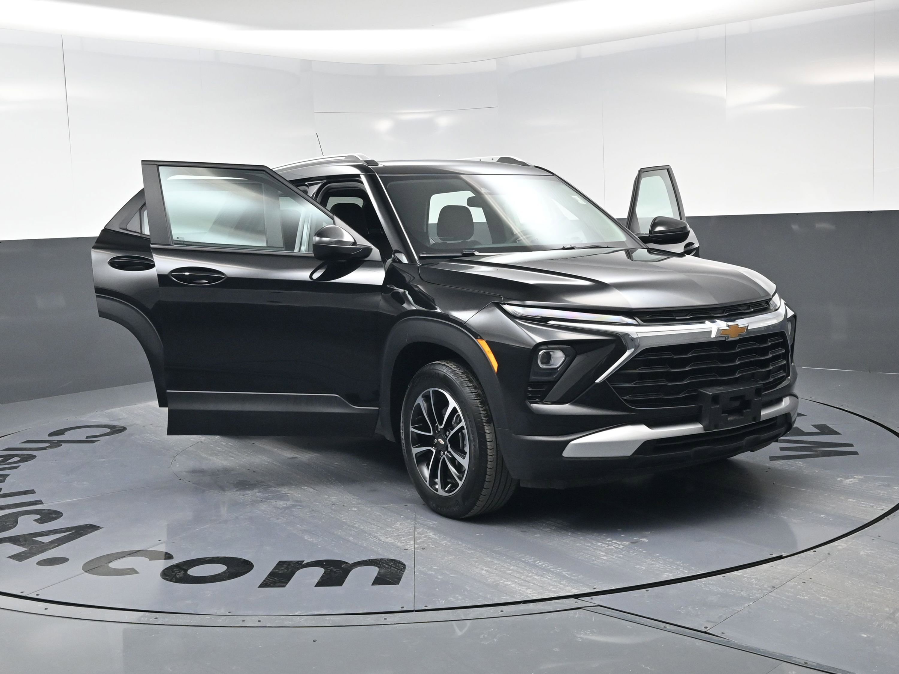 Certified 2025 Chevrolet TrailBlazer LT w/ Driver Confidence Package image 23