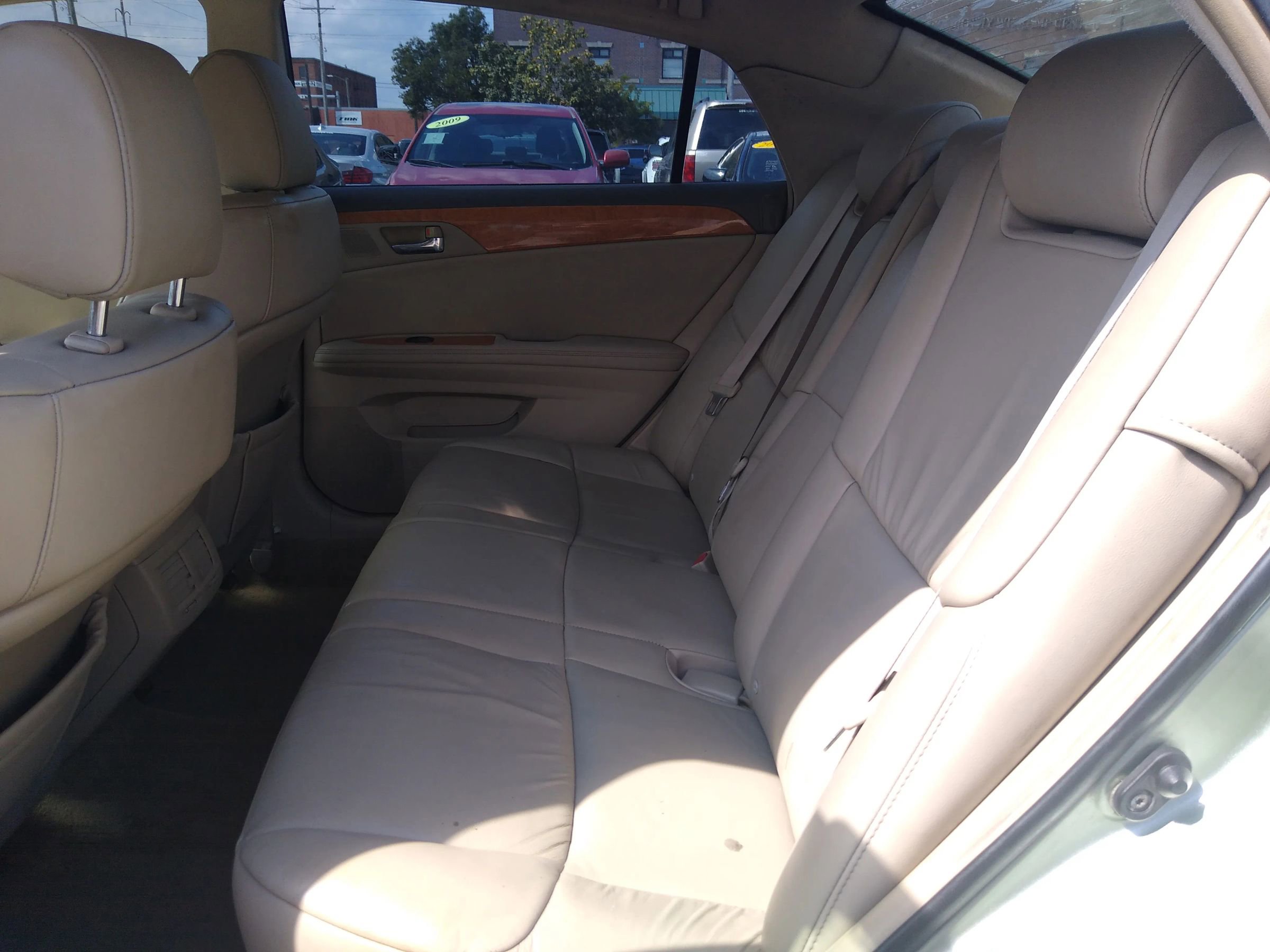 Used 2007 Toyota Avalon XLS image 13