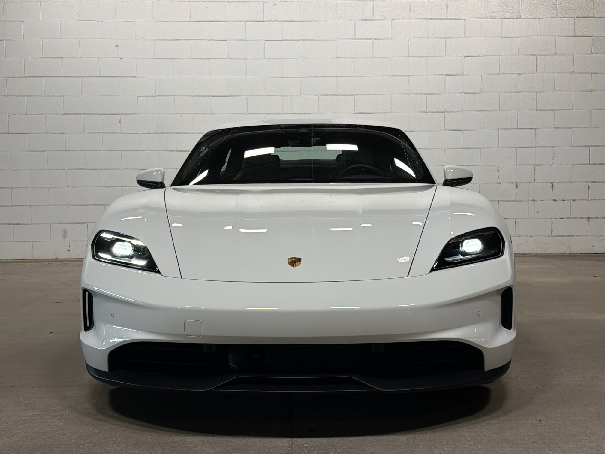 Certified 2025 Porsche Taycan RWD image 9