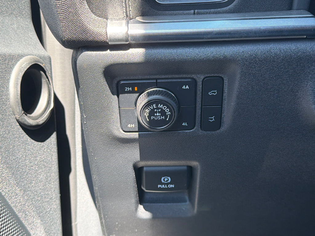 Used 2025 Ford Expedition Platinum AWD/4WD image 34